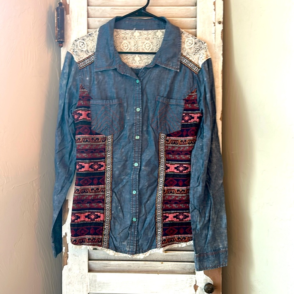 Gimmicks by BKE denim top with Aztec detailing